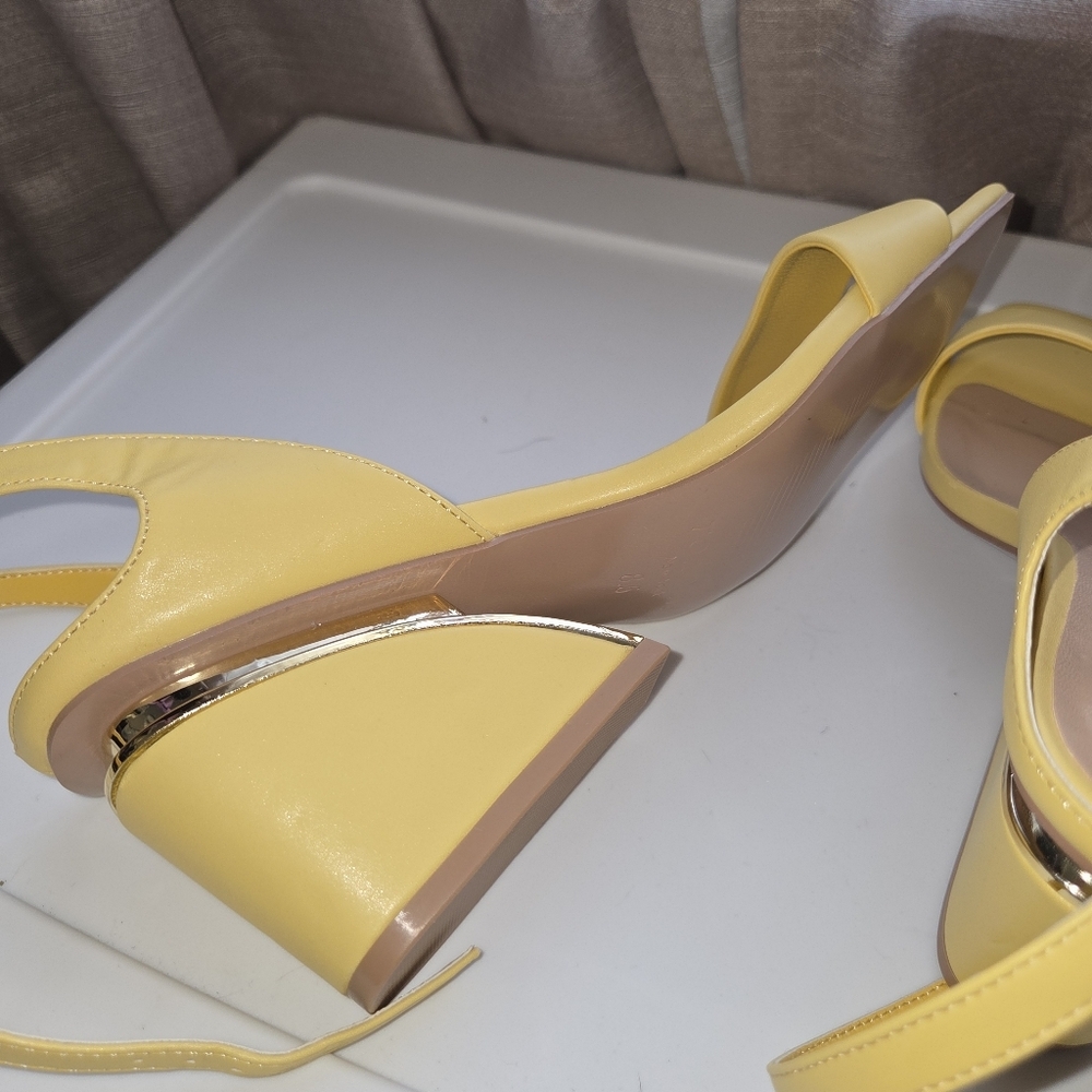 Torgeis 8 Candida butter Yellow Strappy Heels - Picture 6 of 11